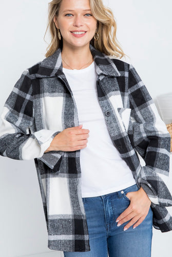 Plaid Shacket in Black -PLUS-