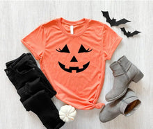 Load image into Gallery viewer, Lucious Lashes Jack-o-lantern Tee in Heather Purple